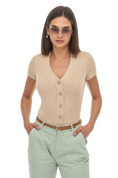 Тонкая блуза с коротким рукавом. Цвет: Бежевый 507 фото