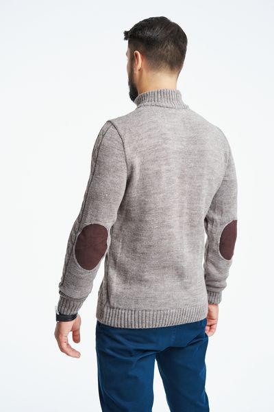 Warm sweater with zipper. Color: Cappuccino