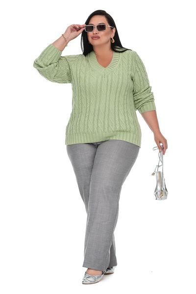 V-collar sweater. Color: Pistachio