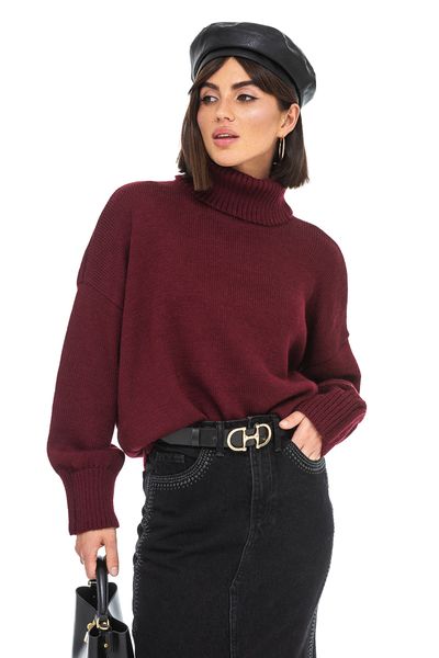 Free women sweater. Color: Burgundy