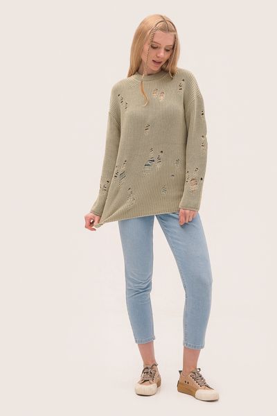 Women's eco-sweater with holes. Color: Olive