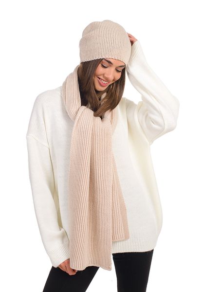 Women's set hat and scarf. Color: Powder