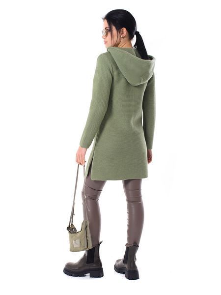 Sports knit cardigan. Color: Green