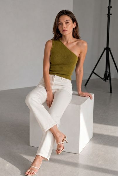 One-shoulder cotton top. Olive 46-50
