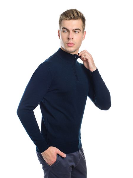 High collar zip jumper. Color: Dark blue