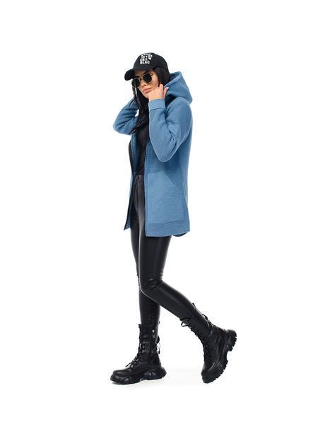 Cropped knit cardigan. Color: Jeans