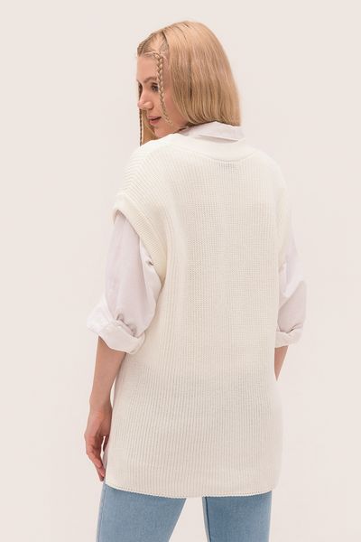 Long women's eco-vest. Color: Milk