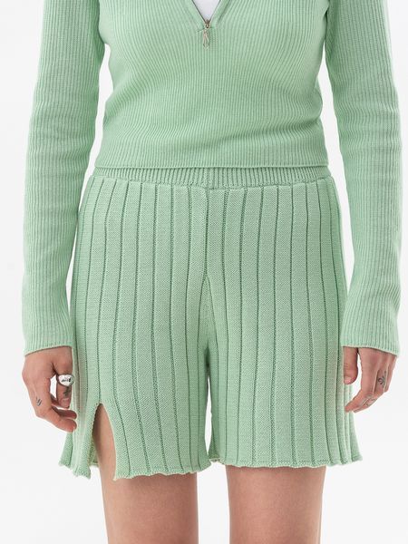 Women's cotton shorts. Pistachio