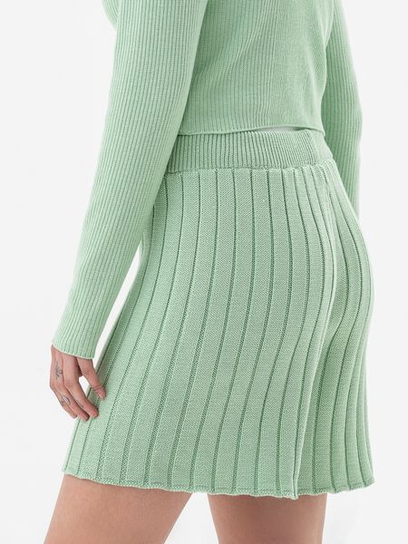 Women's cotton shorts. Pistachio