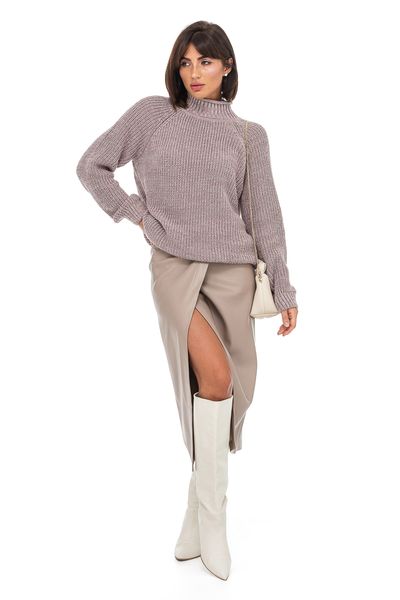 Mélange chunky knit sweater. Color: Powder