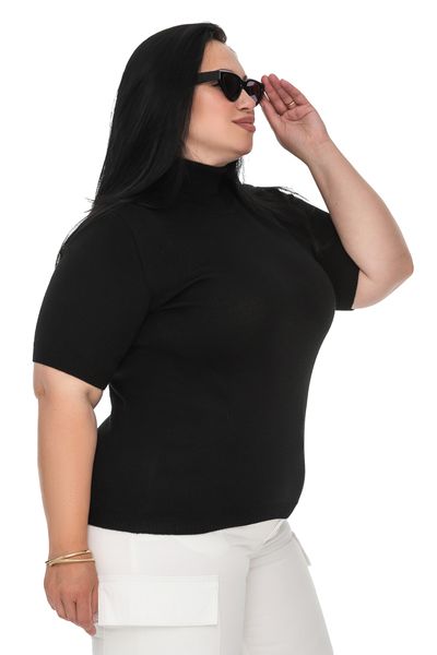 Women's short-sleeved turtleneck. Color: Black