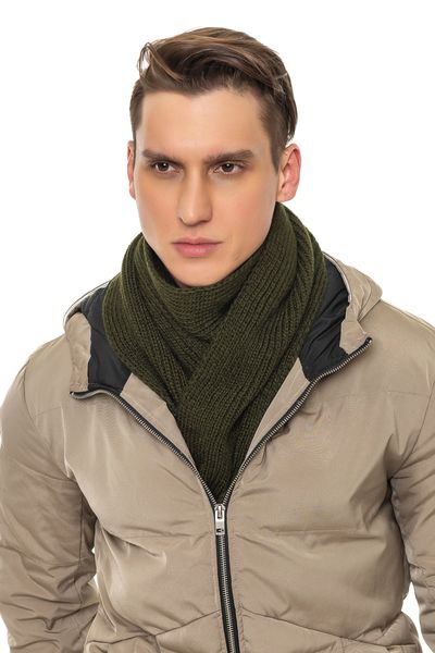 Warm men's scarf. Color: Khaki