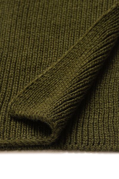 Warm men's scarf. Color: Khaki